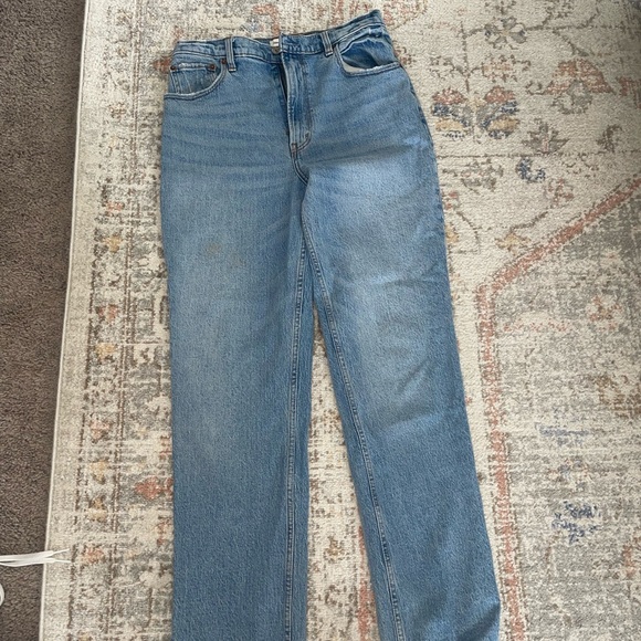 Abercrombie 90s Straight High Rise Jeans - Picture 2 of 5